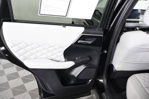 2024 Mitsubishi Outlander PHEV SEL Platinum Edition