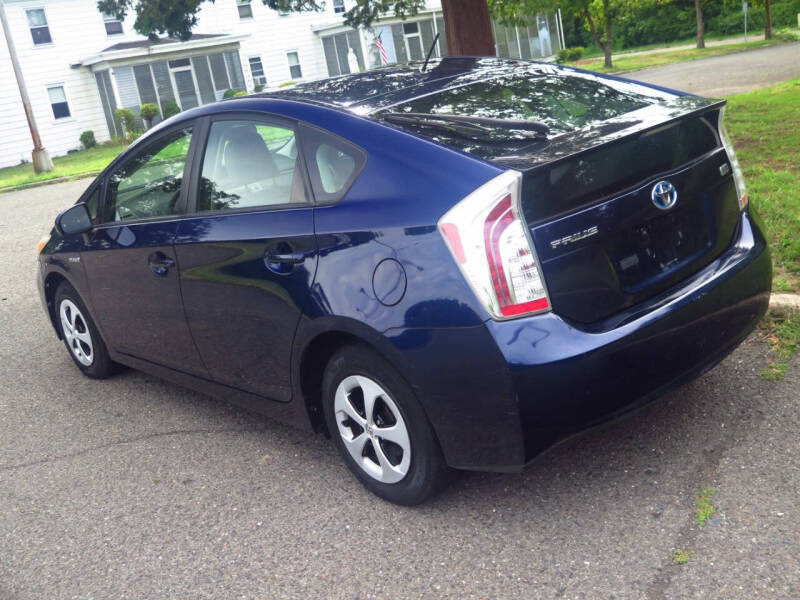 2013 Toyota Prius Three