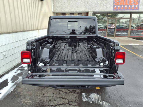 2025 Jeep Gladiator Sport S