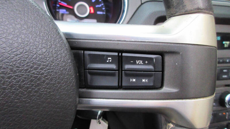 2014 Ford Mustang V6