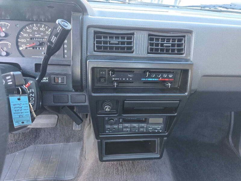 1993 Nissan Truck
