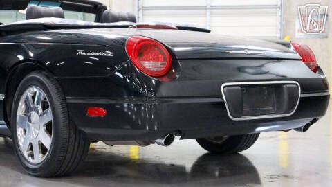 2002 Ford Thunderbird Deluxe