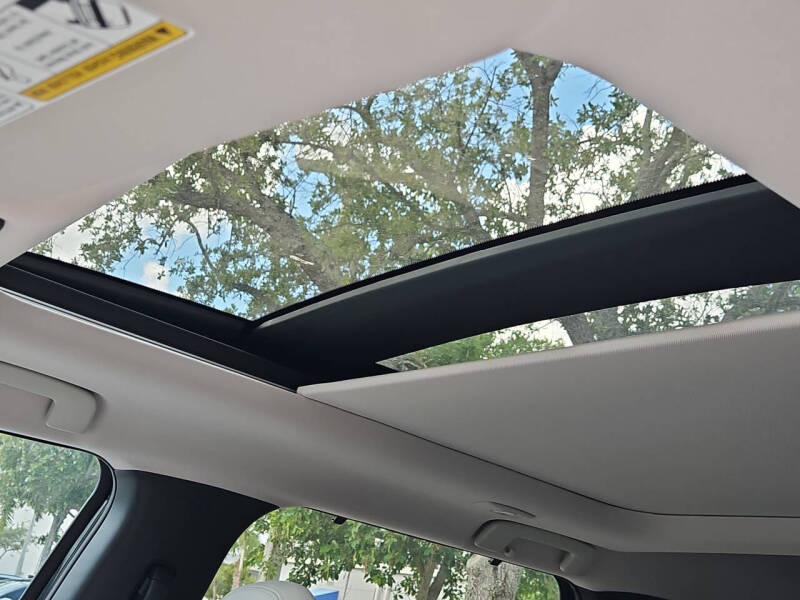 2025 Mitsubishi Outlander PHEV SEL