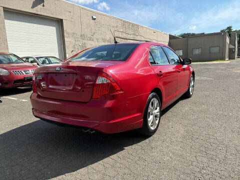 2012 Ford Fusion SE
