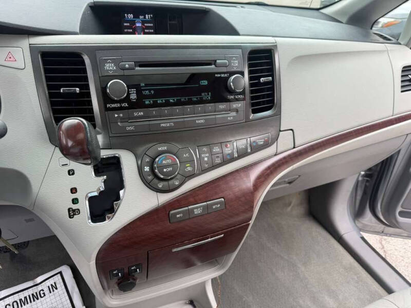 2013 Toyota Sienna