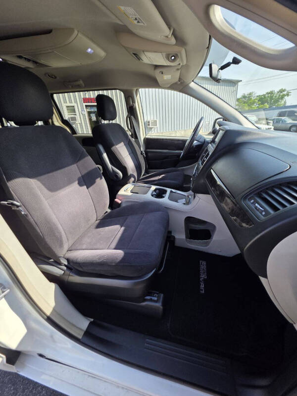 2011 Dodge Grand Caravan Crew