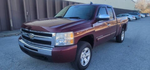 2009 Chevrolet Silverado 1500 for sale at EXPRESS MOTORS in Grandview MO