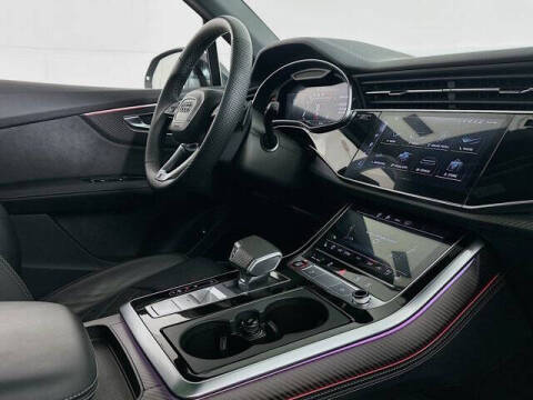 2025 Audi SQ7 4.0T quattro Premium Plus