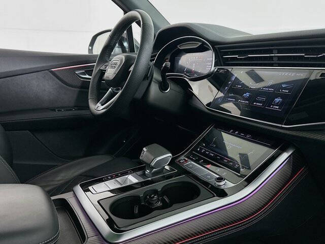 2025 Audi SQ7 4.0T quattro Premium Plus