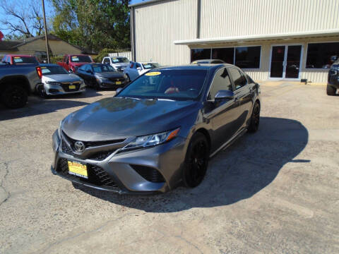 2018 Toyota Camry for sale at Campos Trucks & SUVs, Inc. in Houston TX