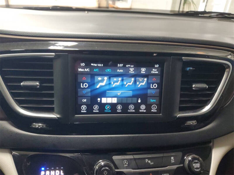 2018 Chrysler Pacifica Touring L