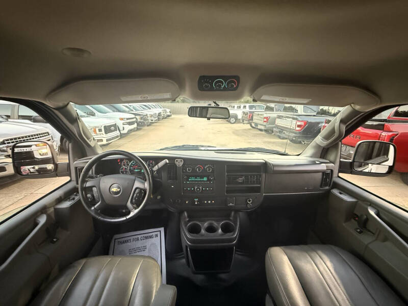 2023 Chevrolet Express LS 3500