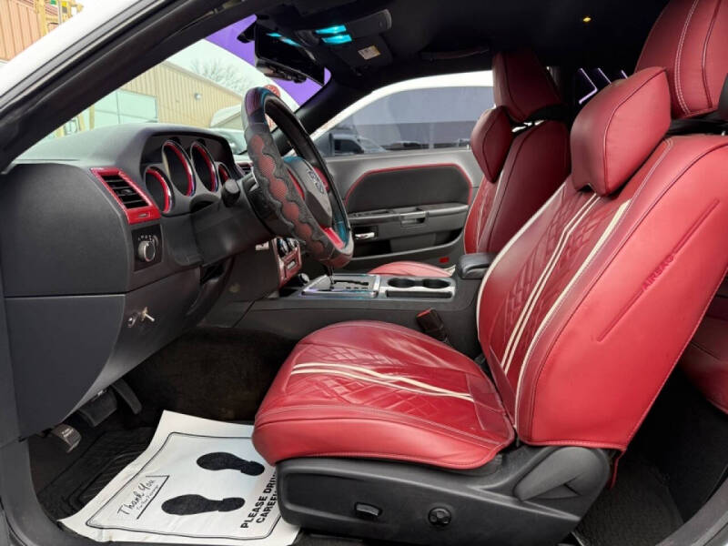 2013 Dodge Challenger SXT