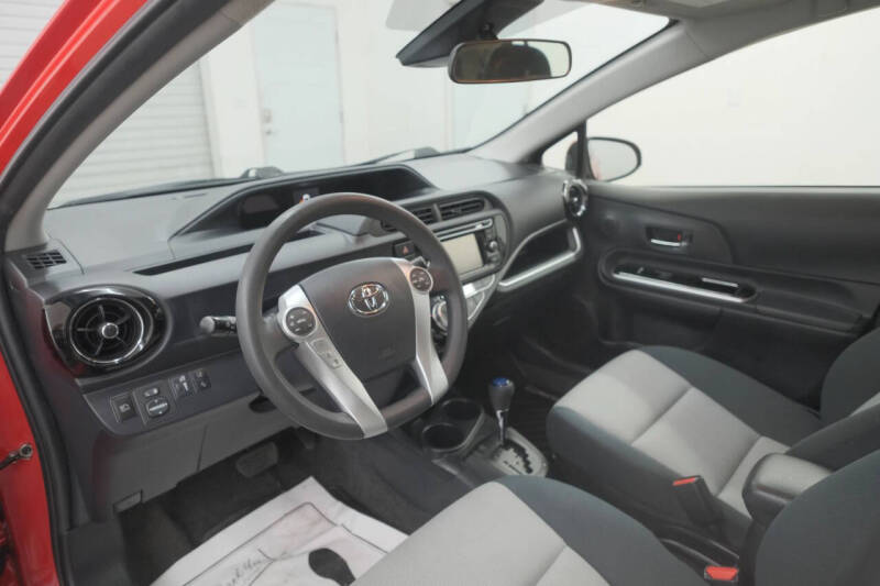 2016 Toyota Prius c