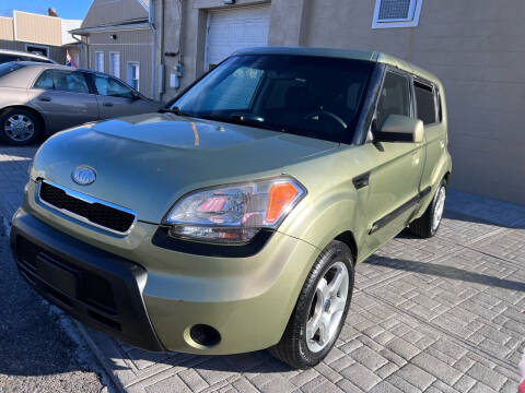 2010 Kia Soul for sale at A.T  Auto Group LLC in Lakewood NJ