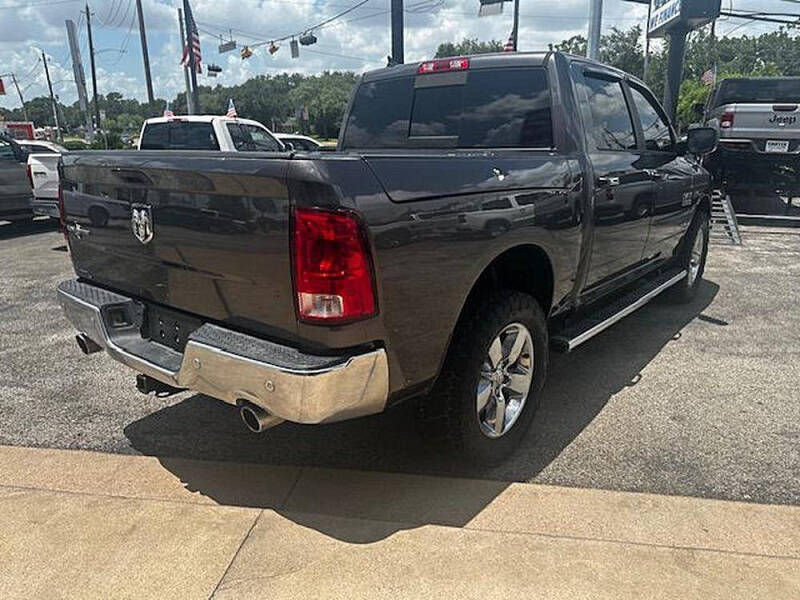 2017 RAM 1500 SLT