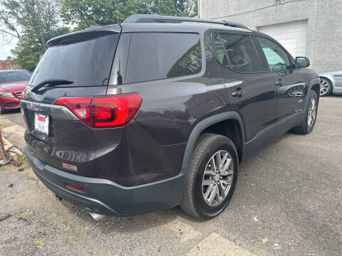 2017 GMC Acadia SLE-2