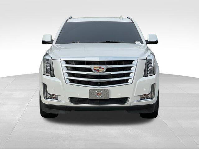 2017 Cadillac Escalade Standard