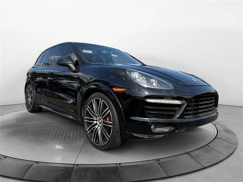 2013 Porsche Cayenne GTS
