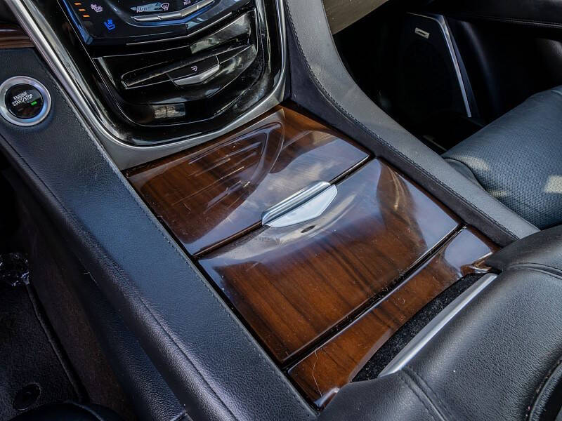 2019 Cadillac Escalade Luxury