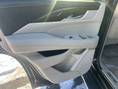 2020 Cadillac Escalade Luxury