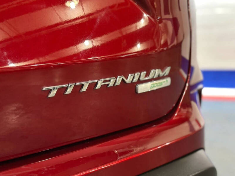 2019 Ford Edge Titanium