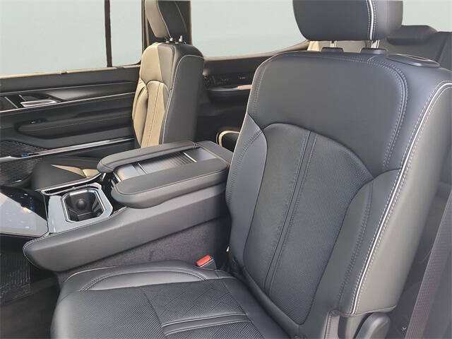 2024 Jeep Grand Wagoneer Obsidian