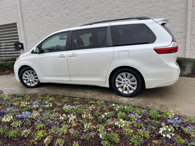 2015 Toyota Sienna