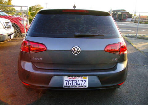 2015 Volkswagen Golf TSI SE