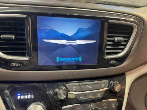 2018 Chrysler Pacifica Touring L Plus