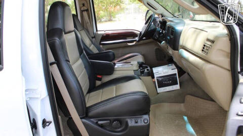 2005 Ford Excursion Eddie Bauer