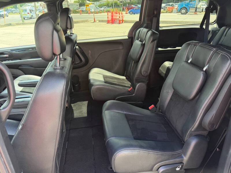 2016 Dodge Grand Caravan SXT Plus