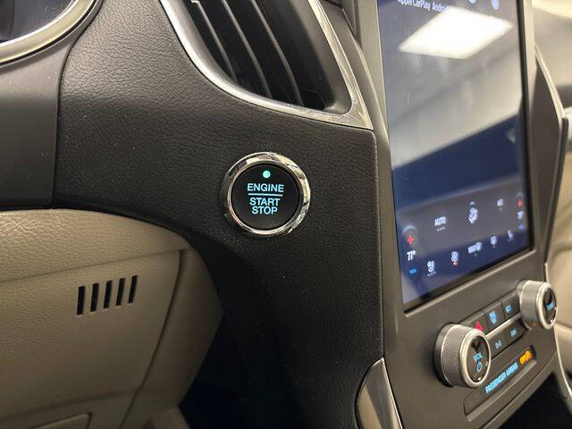 2021 Ford Edge Titanium