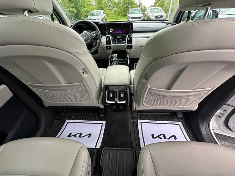 2023 Kia Sorento SX