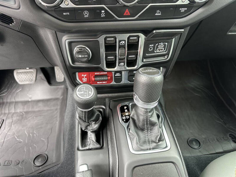 2024 Jeep Gladiator Mojave