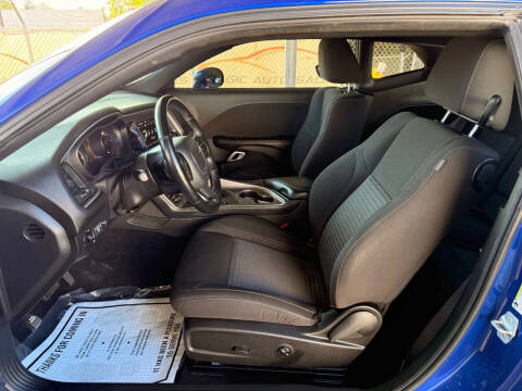 2021 Dodge Challenger SXT