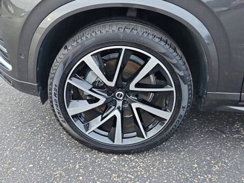 2024 Volvo XC90 B5 Plus Bright Theme