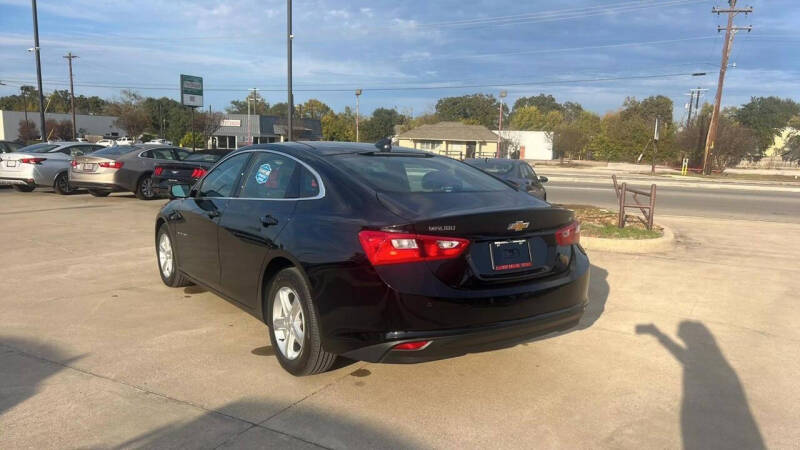 2024 Chevrolet Malibu 1LT photo 8