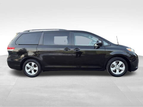 2012 Toyota Sienna