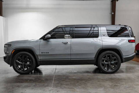 2025 Rivian R1S