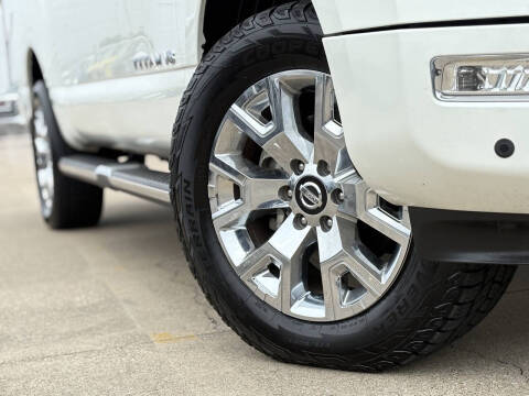 2020 Nissan Titan SL