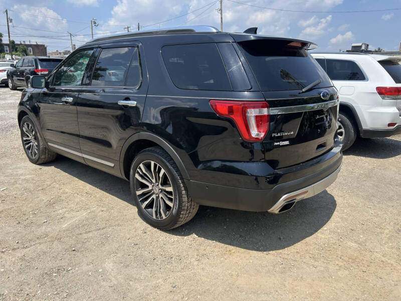 2017 Ford Explorer Platinum