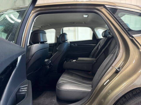 2023 Genesis G80