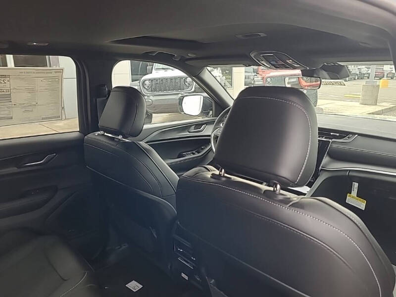 2025 Jeep Grand Cherokee