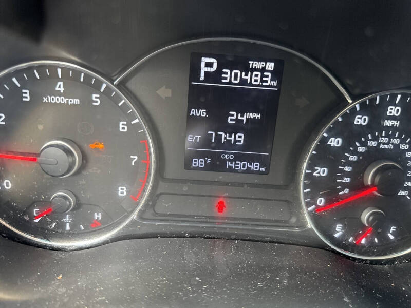 2017 Kia Forte5 LX