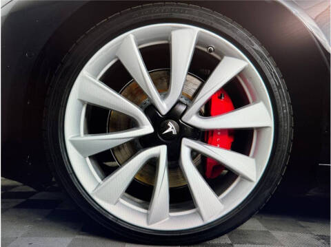 2018 Tesla Model 3 Performance