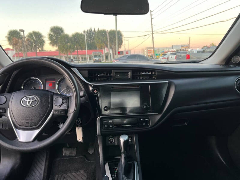 2018 Toyota Corolla LE