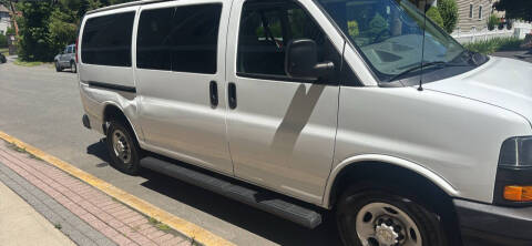 2022 Chevrolet Express LS 3500