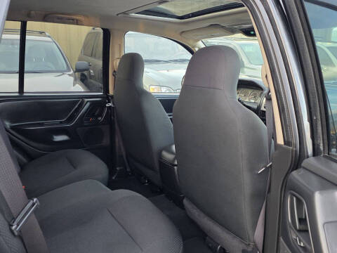 2003 Jeep Grand Cherokee Laredo