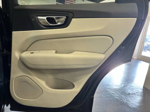 2019 Volvo XC60 T5 Momentum